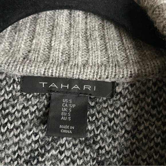 Tahari Women's Gray Geometric Patterned Wool Knit Sweater Cardigan - Picture 5 of 7